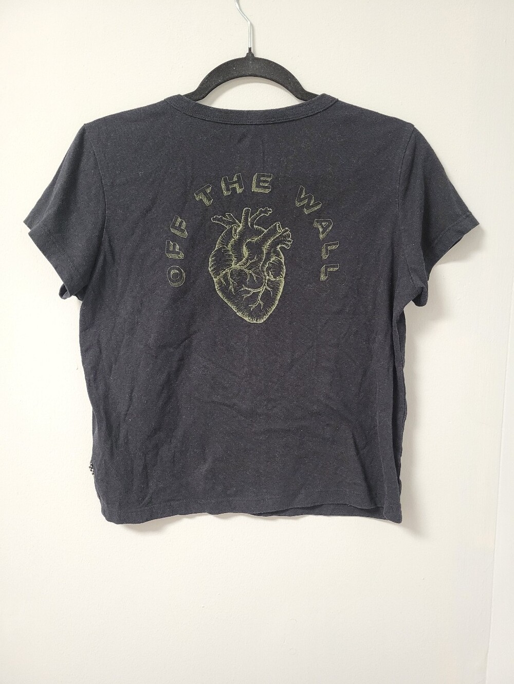 Vans "Off the Wall" Anatomical Heart Crop Tee Large